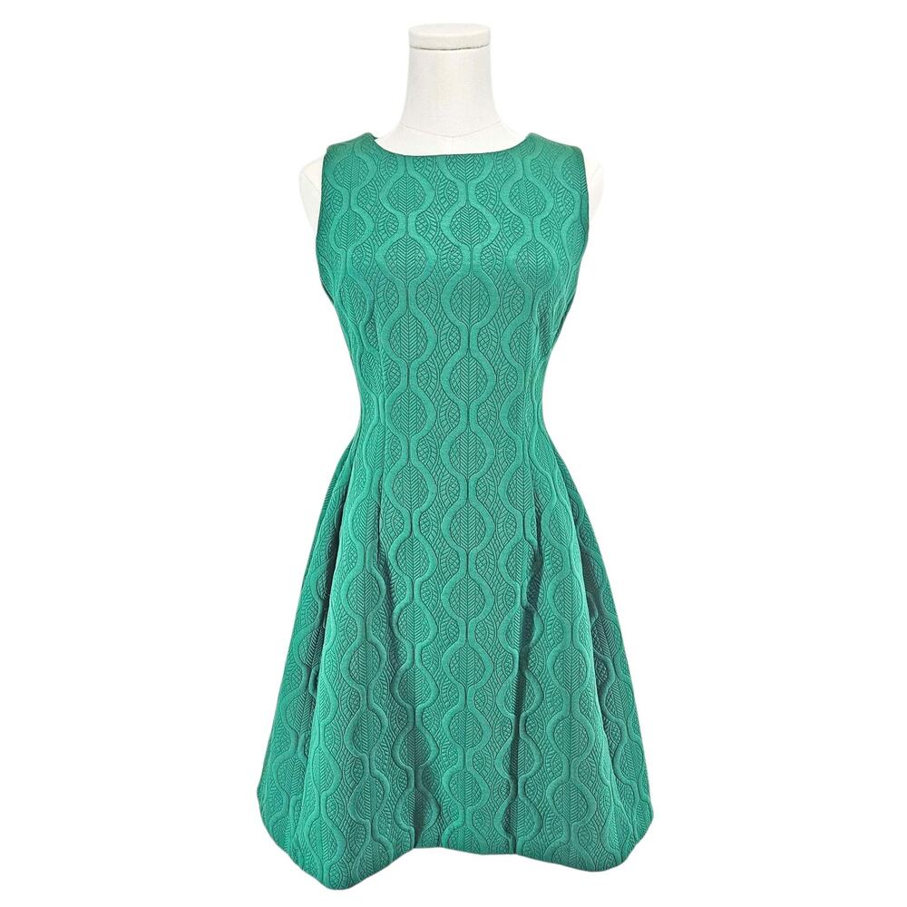 Eva Mendes emerald green quilted look fit flare shift dress, XS S